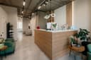 Логотип салона TopNailStudio